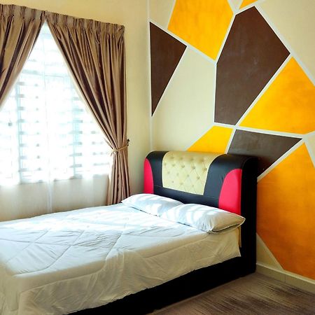Cosy Casa Hana 4Br 3B Kuantan Extérieur photo